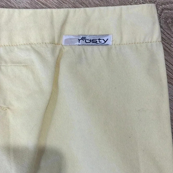 Rusty Vintage 90s Yellow Mini Skirt | Western Style, Side Slits, Cotton Size 7 - Picture 6 of 8
